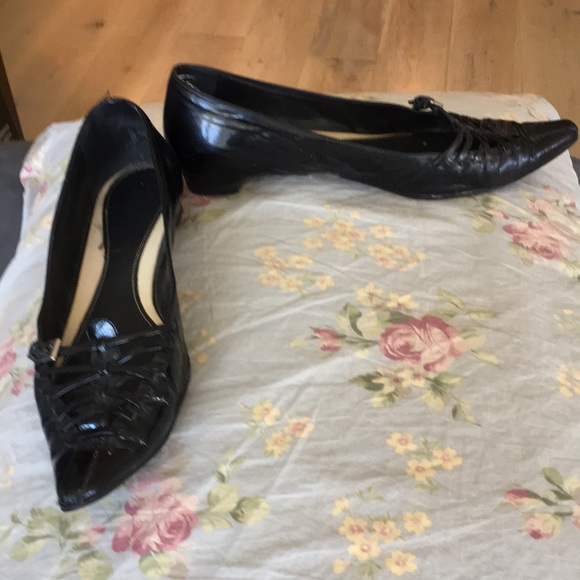 Prada flats - Picture 4 of 8